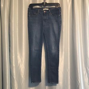 Pre-Owned Women’s Levi’s 711 Skinny Jeans